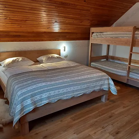 Bivanje na kmetiji Tourist Farm Arbajter *