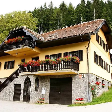 Tourist Farm Arbajter Alojamento de Turismo Rural Resnik